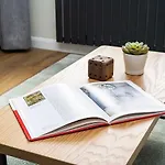 Stylish And Convenient 2 Bed Apartment